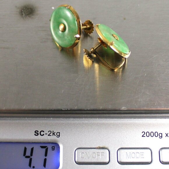 VINTAGE JADE GREEN 16MM 14K YELLOW GOLD DISC SCREW-ON EARRINGS - Picture 12 of 12